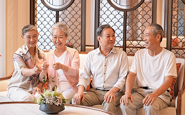 东华阳光城养老院老人
